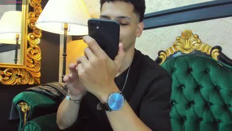 Snapshot of aless_king chatting on 04-01-26, 07:55 Alessandro King online show from 04-01-26, 07:55