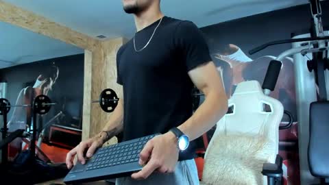 Snapshot of aless_king chatting on 04-05-26, 08:06 Alessandro King online show from 04-05-26, 08:06