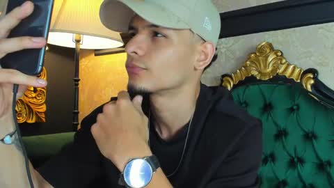 Snapshot of aless_king chatting on 05-09-26, 12:05 Alessandro King online show from 05-09-26, 12:05