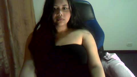 Snapshot of alessandra_cuteandhorny chatting on 07-04-26, 05:46 Alicee online show from 07-04-26, 05:46