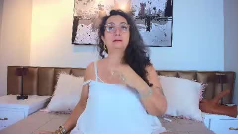 Snapshot of alessandraleroy chatting on 07-15-26, 12:21 Alessandra online show from 07-15-26, 12:21