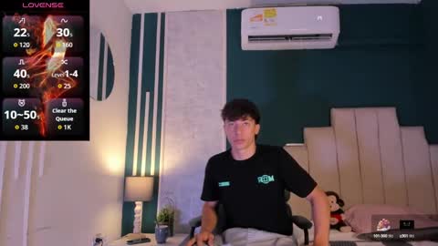 Alessandro Dybala online show from 09-14-25, 12:26