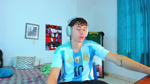 Alessandro Dybala online show from 04-23-26, 11:53