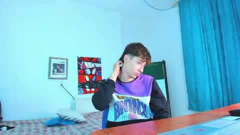 Alessandro Dybala online show from 04-29-26, 12:20