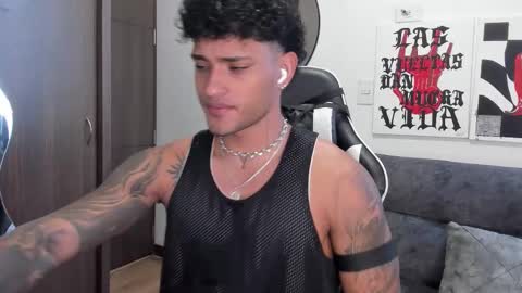 Alessandro Vanni online show from 12-22-25, 03:42