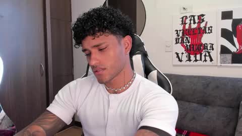 Alessandro Vanni online show from 01-06-26, 01:26