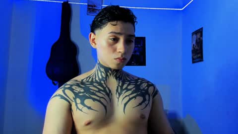 Snapshot of alessandro_wolf chatting on 01-10-25, 11:18 Alessandro online show from 01-10-25, 11:18