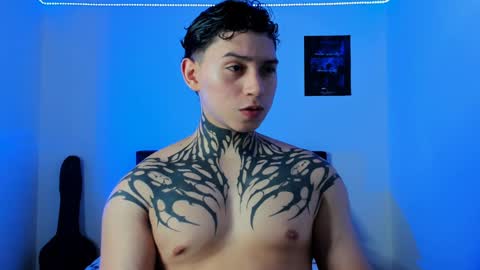 Snapshot of alessandro_wolf chatting on 01-28-25, 12:05 Alessandro online show from 01-28-25, 12:05
