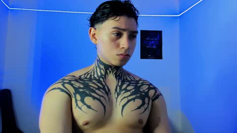 Snapshot of alessandro_wolf chatting on 02-03-25, 11:58 Alessandro online show from 02-03-25, 11:58