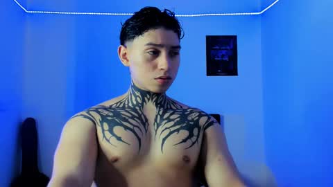Snapshot of alessandro_wolf chatting on 02-16-25, 12:30 Alessandro online show from 02-16-25, 12:30