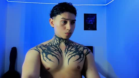 Snapshot of alessandro_wolf chatting on 02-22-25, 01:11 Alessandro online show from 02-22-25, 01:11