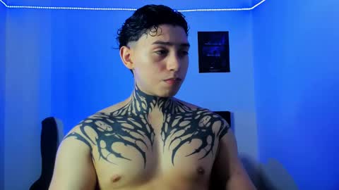 Snapshot of alessandro_wolf chatting on 03-02-25, 01:04 Alessandro online show from 03-02-25, 01:04