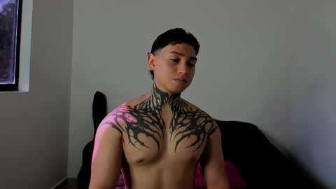 Snapshot of alessandro_wolf chatting on 03-09-26, 01:48 Alessandro online show from 03-09-26, 01:48