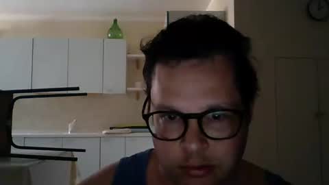 Snapshot of alessandroa6 chatting on 06-07-26, 11:58 alessandro online show from 06-07-26, 11:58