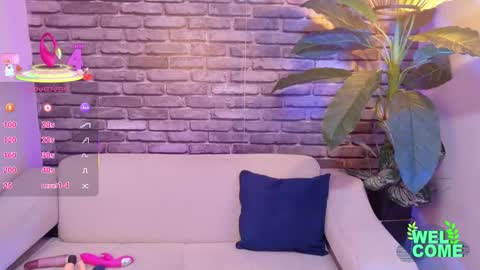 Sara online show from 10-14-25, 09:04