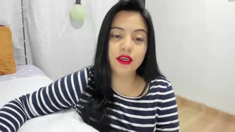 Alejandra online show from 02-11-25, 02:35