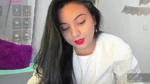 Alejandra online show from 10-27-25, 04:27