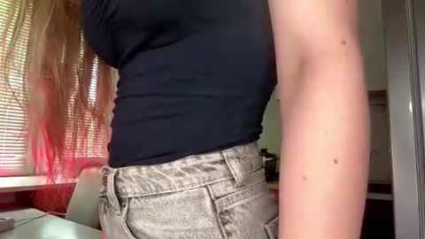 Anna online show from 06-25-26, 10:09