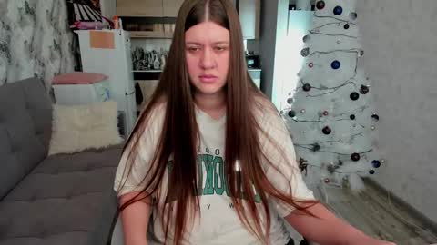 Aletta Oushen online show from 12-14-25, 08:09