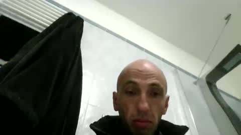 Snapshot of alex120475 chatting on 02-15-25, 12:37 alex120475 online show from 02-15-25, 12:37