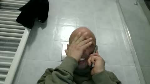 Snapshot of alex120475 chatting on 01-15-26, 08:23 alex120475 online show from 01-15-26, 08:23