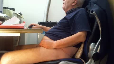 Snapshot of alex47100 chatting on 01-30-25, 09:04 alex47100 online show from 01-30-25, 09:04