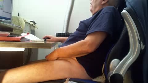 Snapshot of alex47100 chatting on 02-06-25, 09:11 alex47100 online show from 02-06-25, 09:11