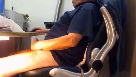 Snapshot of alex47100 chatting on 02-10-25, 04:25 alex47100 online show from 02-10-25, 04:25