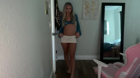 alex  online show from 10-29-25, 10:00