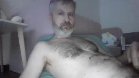 Snapshot of alex80581 chatting on 12-21-24, 05:29 Alexey online show from 12-21-24, 05:29