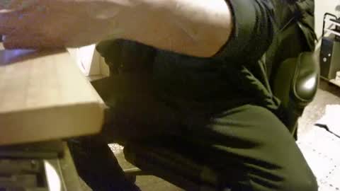 Snapshot of alex81pv1981 chatting on 12-22-24, 06:04 alex81pv1981 online show from 12-22-24, 06:04