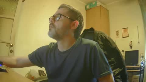 Snapshot of alex81pv1981 chatting on 01-02-25, 09:00 alex81pv1981 online show from 01-02-25, 09:00