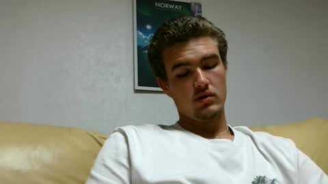 Snapshot of alex83530 chatting on 12-05-24, 02:44 Alex83530 online show from 12-05-24, 02:44