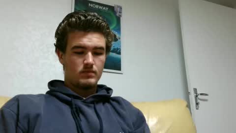 Snapshot of alex83530 chatting on 12-31-24, 01:52 Alex83530 online show from 12-31-24, 01:52