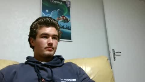 Snapshot of alex83530 chatting on 12-31-24, 04:57 Alex83530 online show from 12-31-24, 04:57