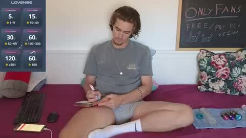 Alex83530 online show from 06-17-26, 09:23