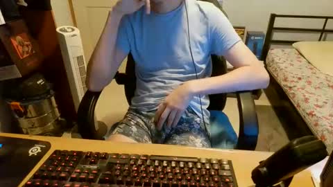 Snapshot of alex97420 chatting on 11-13-25, 07:46 Alex online show from 11-13-25, 07:46