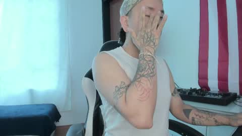 Snapshot of alex__montesco chatting on 04-12-26, 04:23 Alex online show from 04-12-26, 04:23