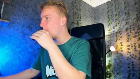 your Alex online show from 10-03-25, 09:17