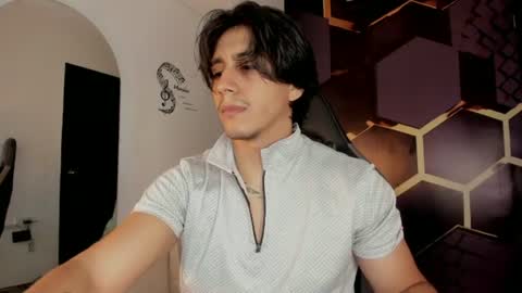 Snapshot of alex_cano chatting on 08-07-26, 03:08 alex online show from 08-07-26, 03:08