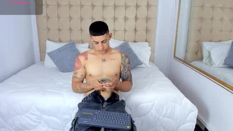 alex online show from 11-20-25, 12:38