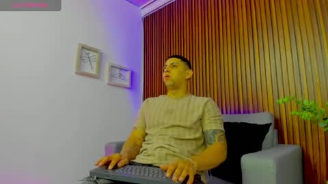 alex online show from 04-22-26, 12:28