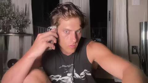 Snapshot of alex_islive chatting on 07-02-26, 03:56 Alex Stone online show from 07-02-26, 03:56