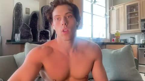 Snapshot of alex_islive chatting on 07-12-26, 05:48 Alex Stone online show from 07-12-26, 05:48