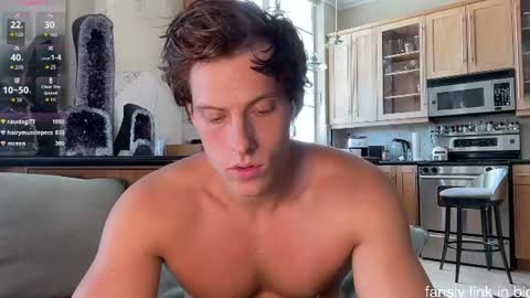 Snapshot of alex_islive chatting on 07-21-26, 05:04 Alex Stone online show from 07-21-26, 05:04