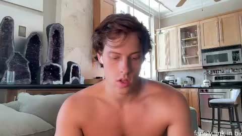 Snapshot of alex_islive chatting on 07-24-26, 07:56 Alex Stone online show from 07-24-26, 07:56