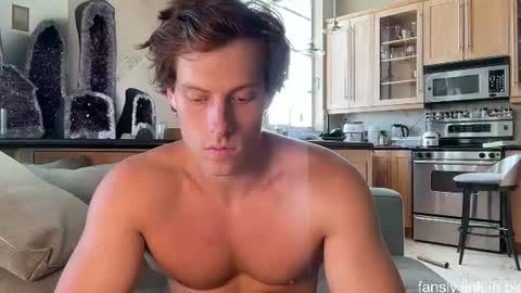 Snapshot of alex_islive chatting on 07-25-26, 09:23 Alex Stone online show from 07-25-26, 09:23