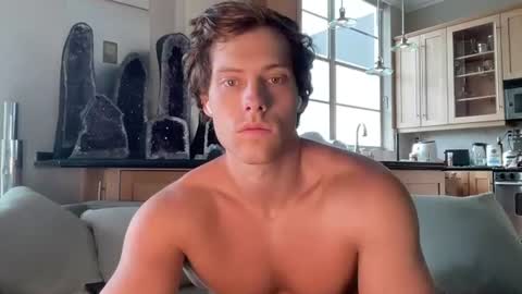 Snapshot of alex_islive chatting on 08-02-26, 06:39 Alex Stone online show from 08-02-26, 06:39