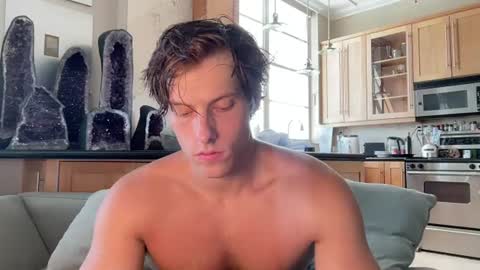 Snapshot of alex_islive chatting on 08-07-26, 07:49 Alex Stone online show from 08-07-26, 07:49
