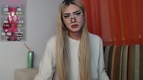 CorneliaLia inst  online show from 10-02-25, 07:43